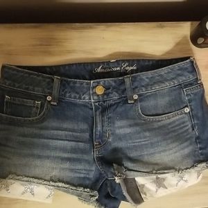NWOT. American Eagle Shorts w/Star Pockets
